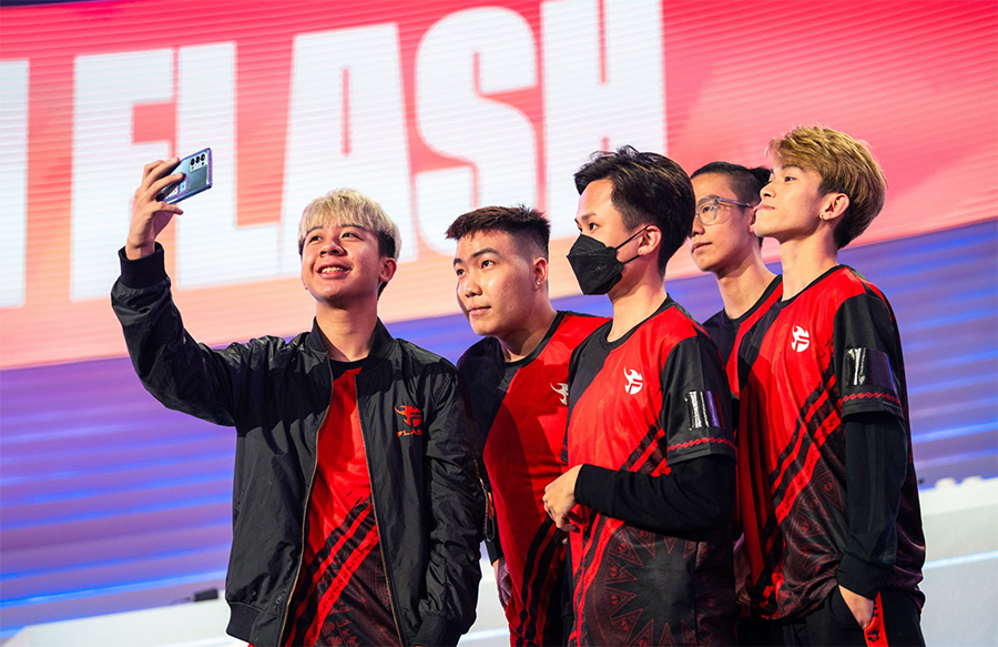 Team Flash đưa Tốc Chiến Việt Nam lần đầu lọt vào Top 4 thế giới